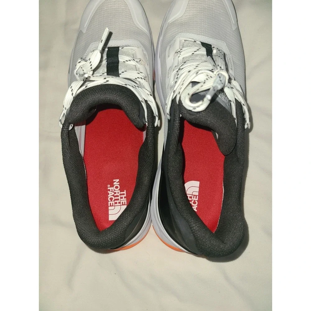 The North Face Mens Vectiv Exploris Futurelight White Black NF0A4T2W Size 10.5